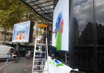 alt-J se lance dans la peinture en live